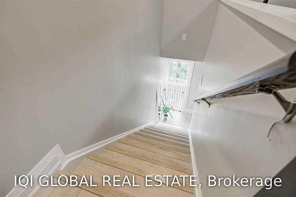 142 Grace Street - Photo 5 of 13