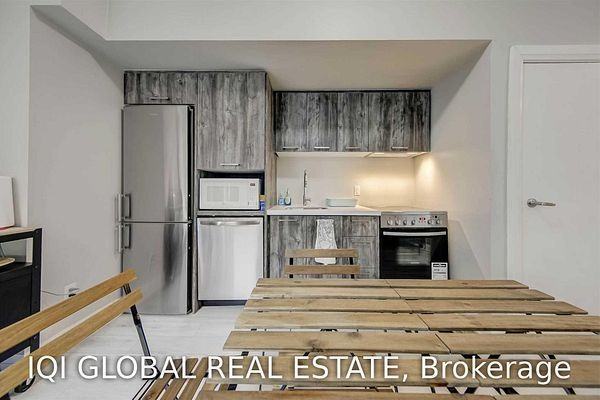 142 Grace Street - Photo 4 of 13