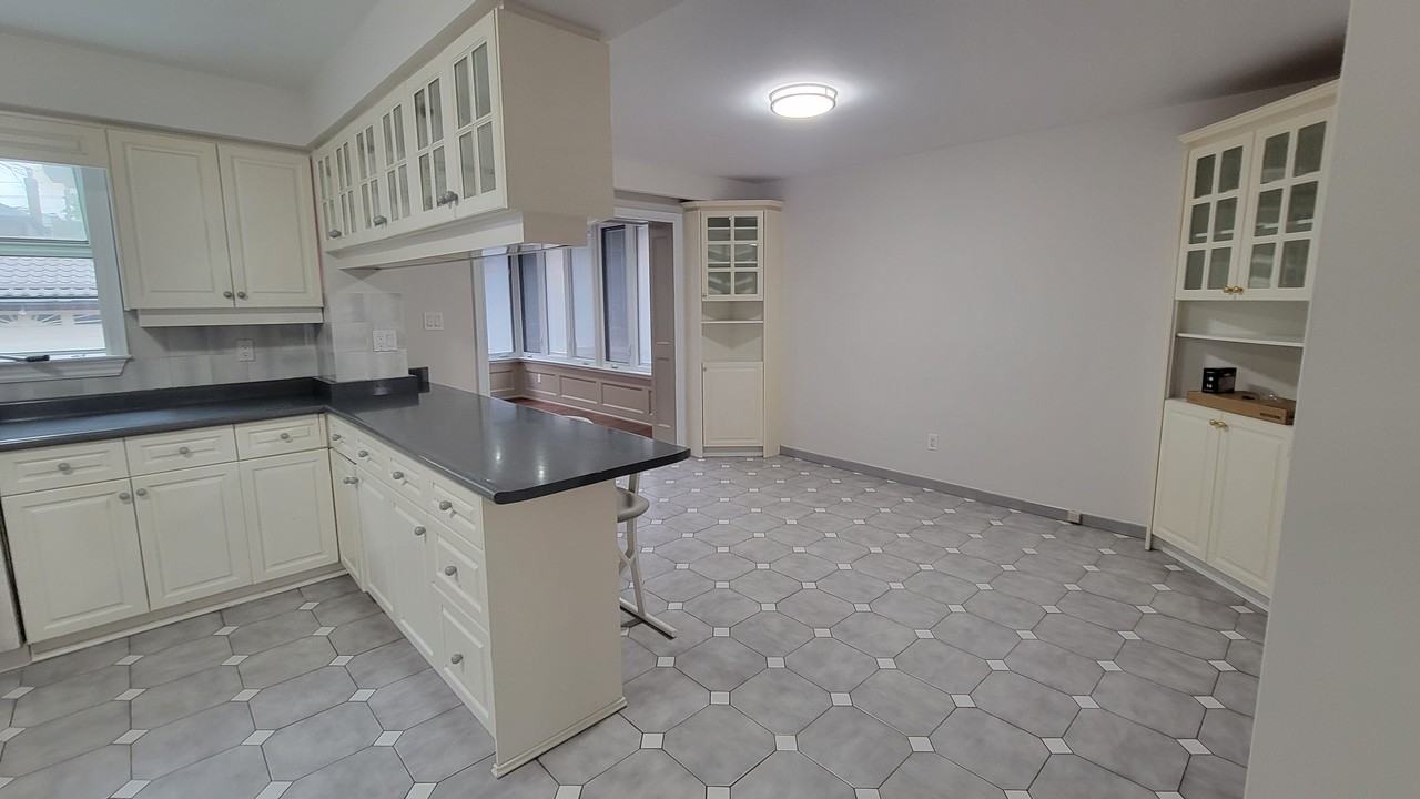 154A William Street - Photo 7 of 12