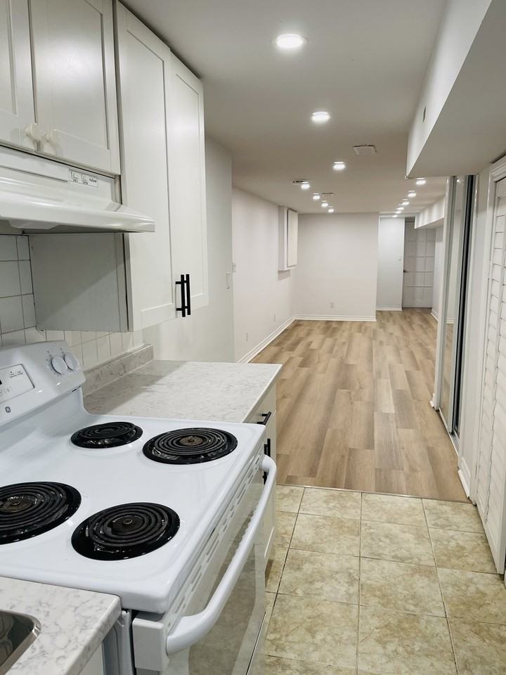 29 Auburn Ave - Photo 2 of 6