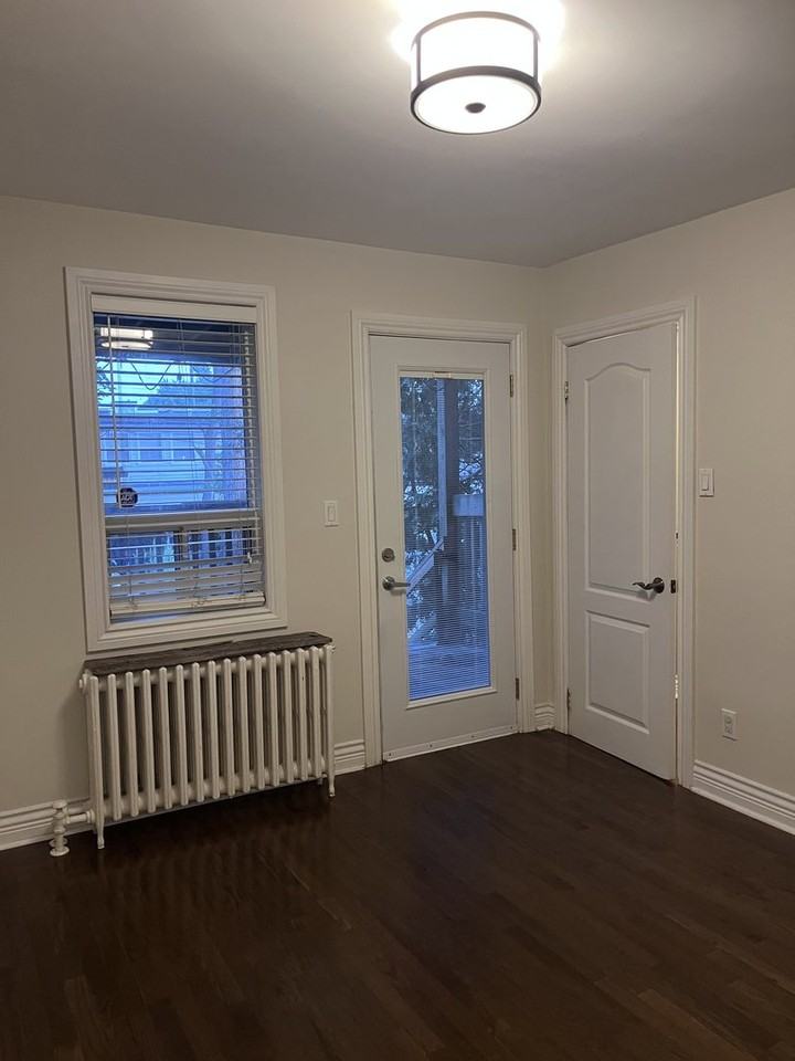 65 Burnaby Blvd - Photo 6 of 9