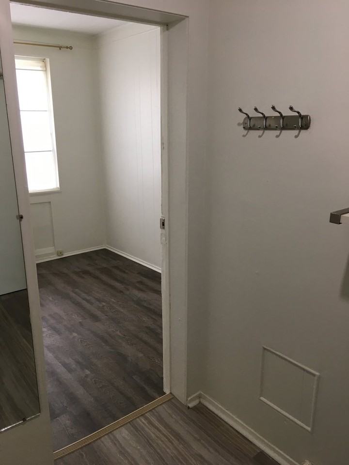 551 Bloor St W - Photo 5 of 6