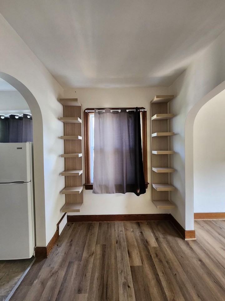10924 - 10924 87 Avenue Northwest - Photo 5 of 11