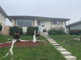 featured image of 460 72 Ave Ne