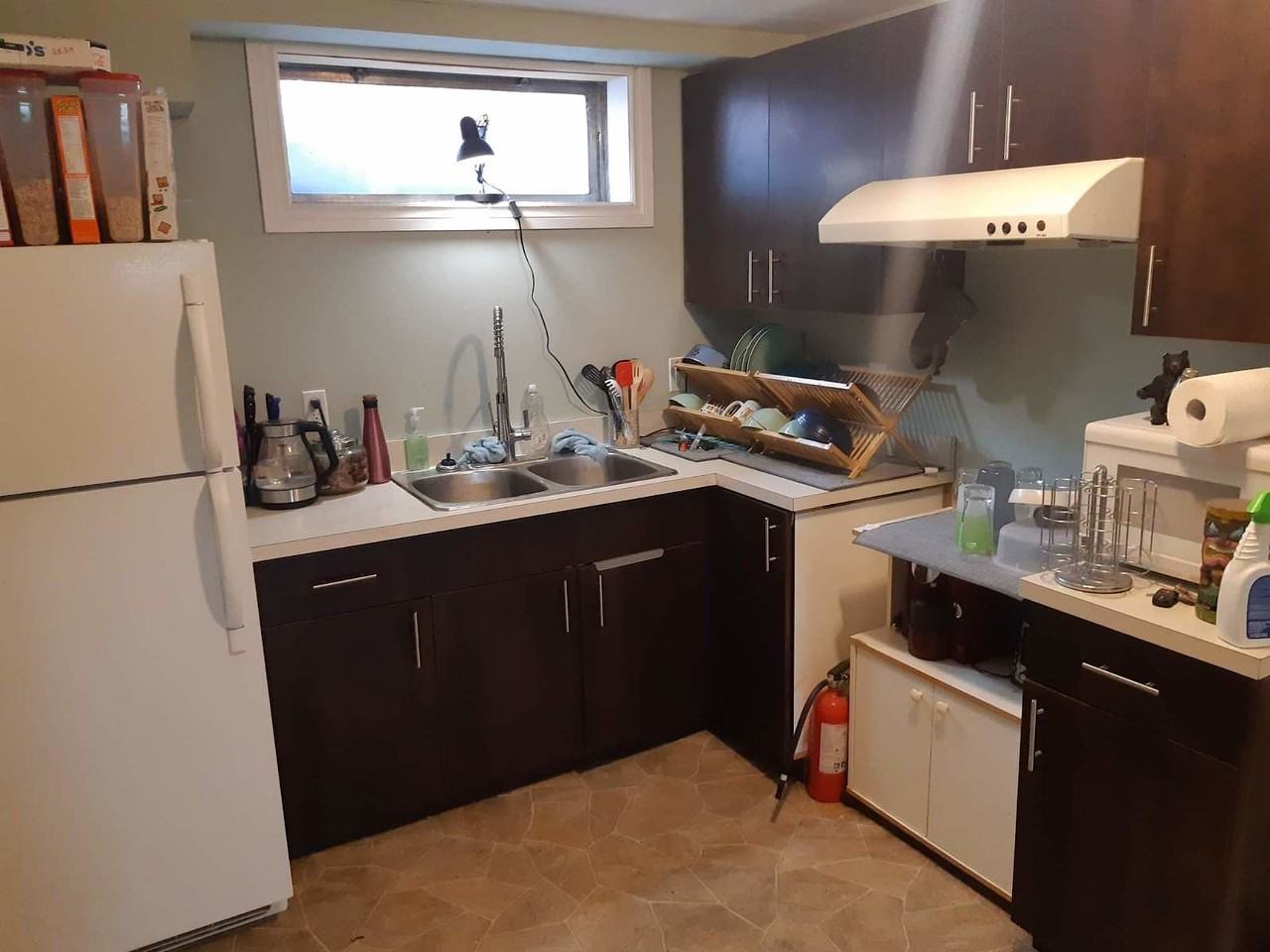 460 72 Ave Ne - Photo 3 of 8