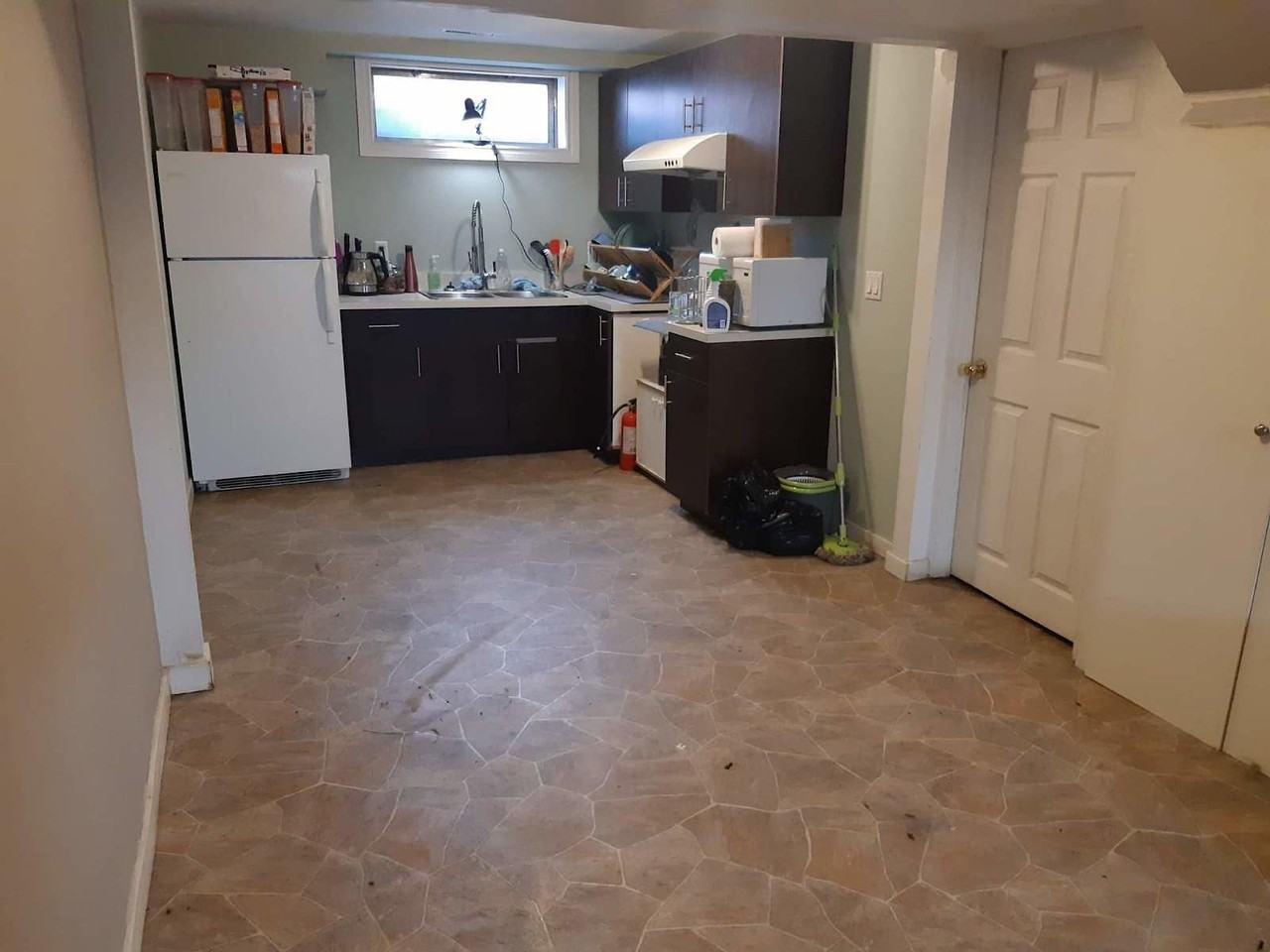 460 72 Ave Ne - Photo 4 of 8