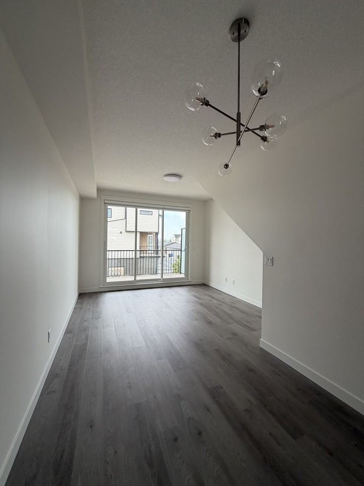 400 Sage Way Nw - Photo 5 of 13