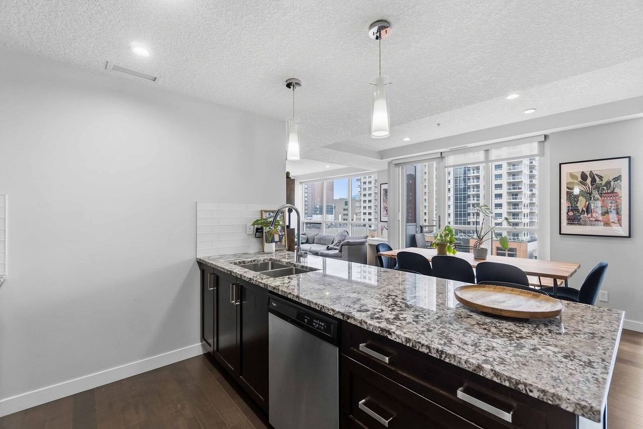 10238 Ultima Tower - Photo 5 of 24