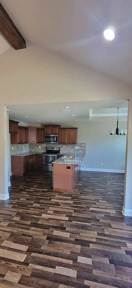 1320 Colonel Hawthorne Dr - Photo 2 of 7