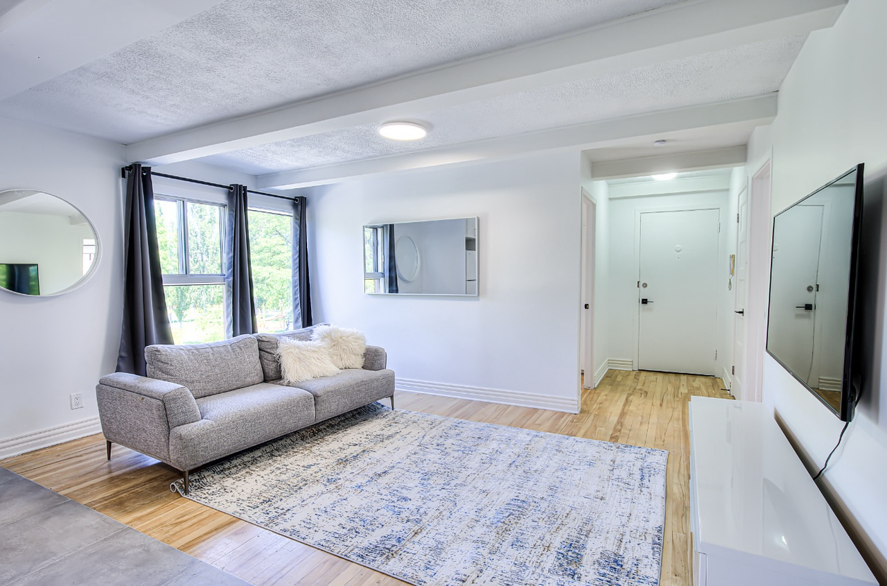 3056 Rue de Rushbrooke #1 - Photo 3 of 8