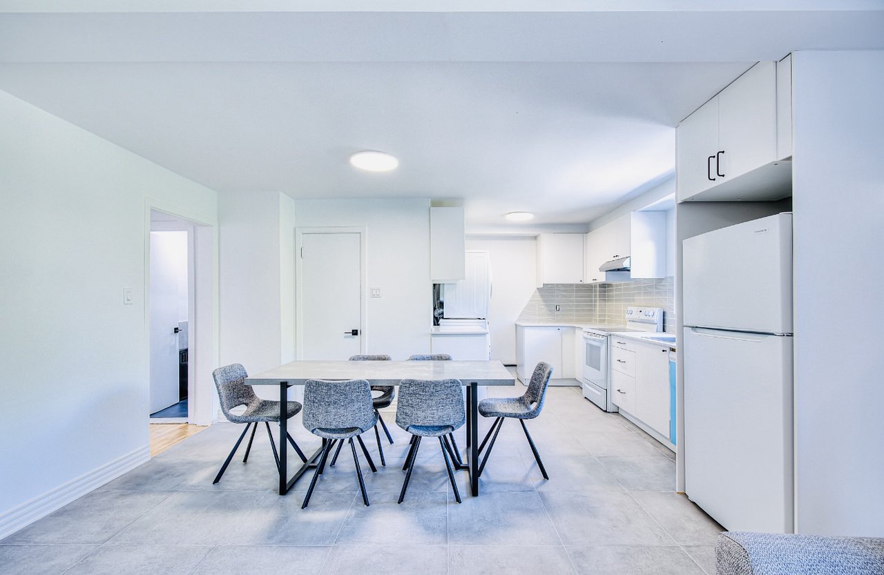 3056 Rue de Rushbrooke #1 - Photo 4 of 8