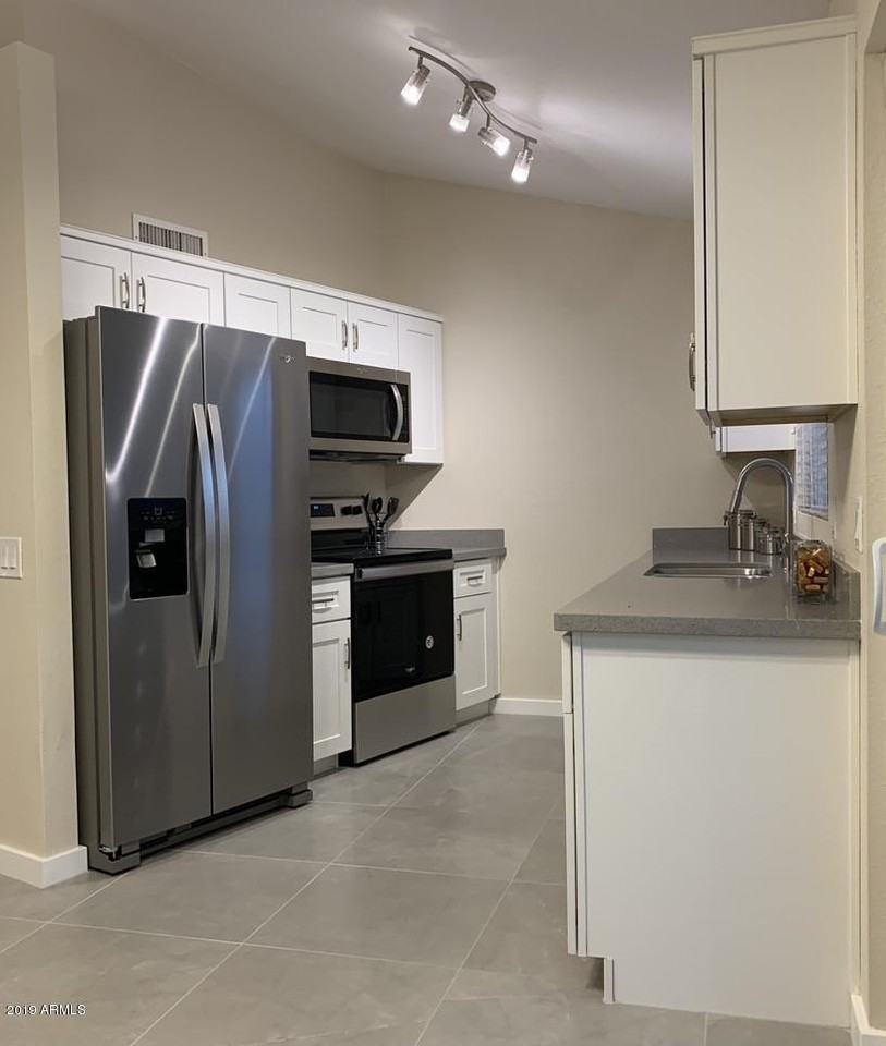 3014 W Runion Dr - Photo 4 of 13