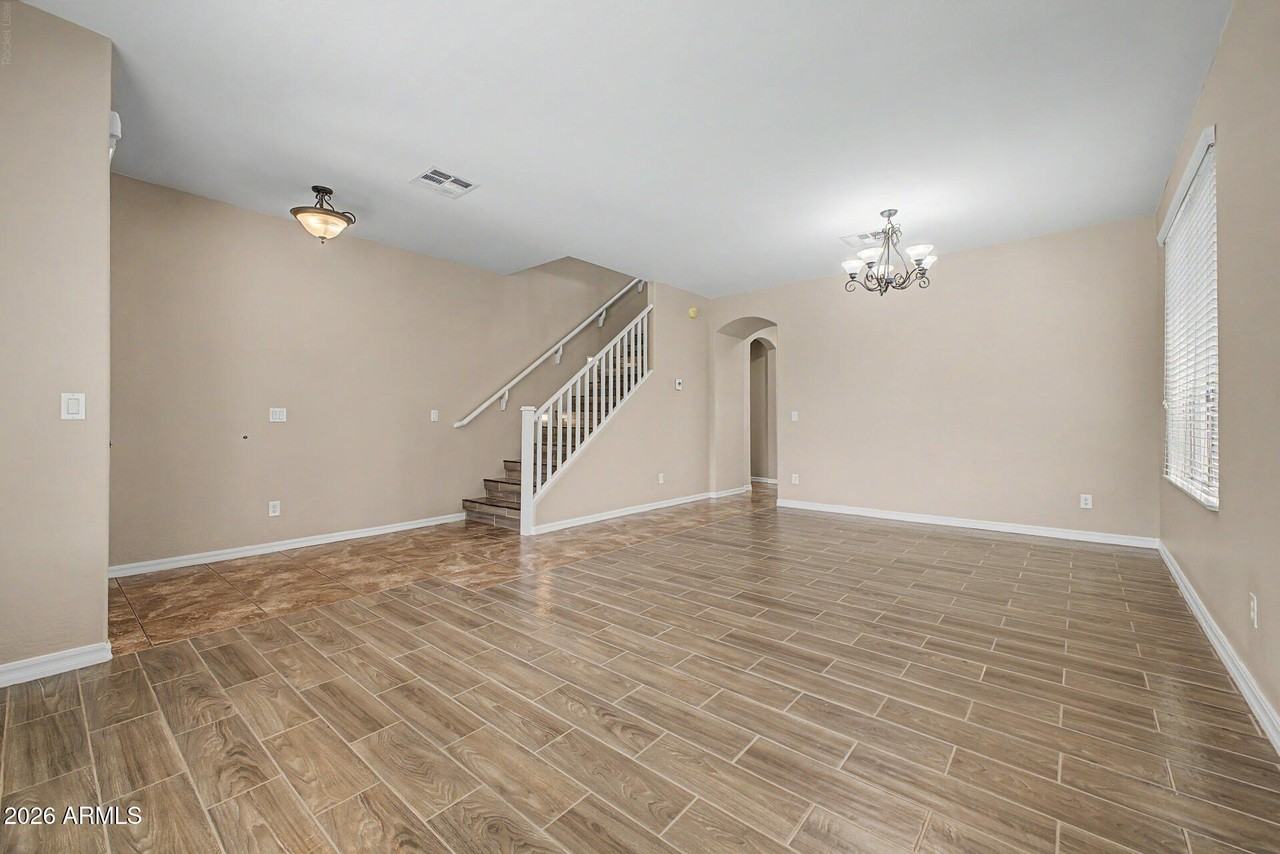 15155 N 145th Ave - Photo 4 of 34