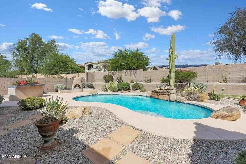9773 S 183rd Dr - Photo 3 of 45