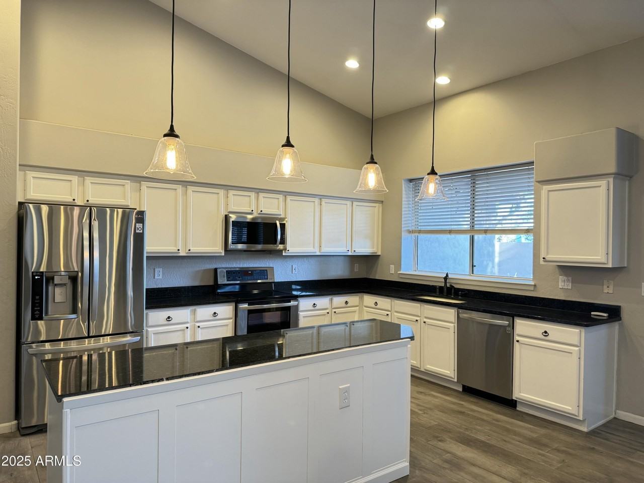 2057 N 132nd Dr - Photo 5 of 25