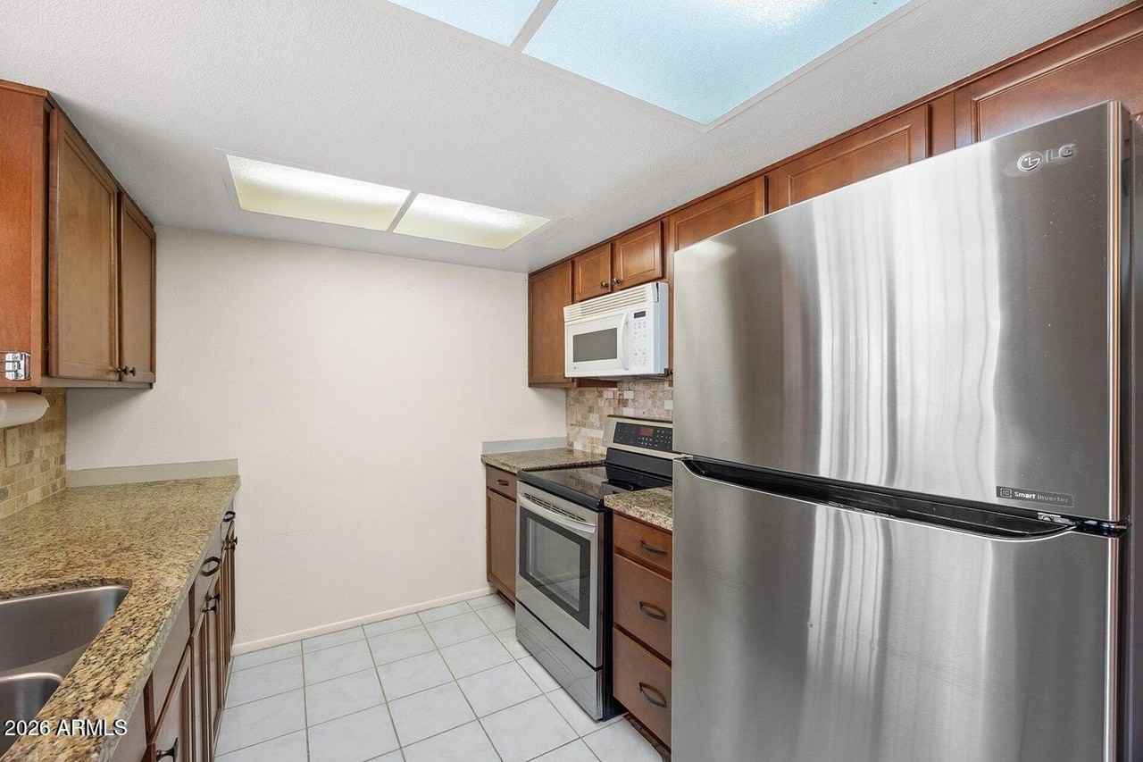 21007 N Sunglow Dr - Photo 5 of 14