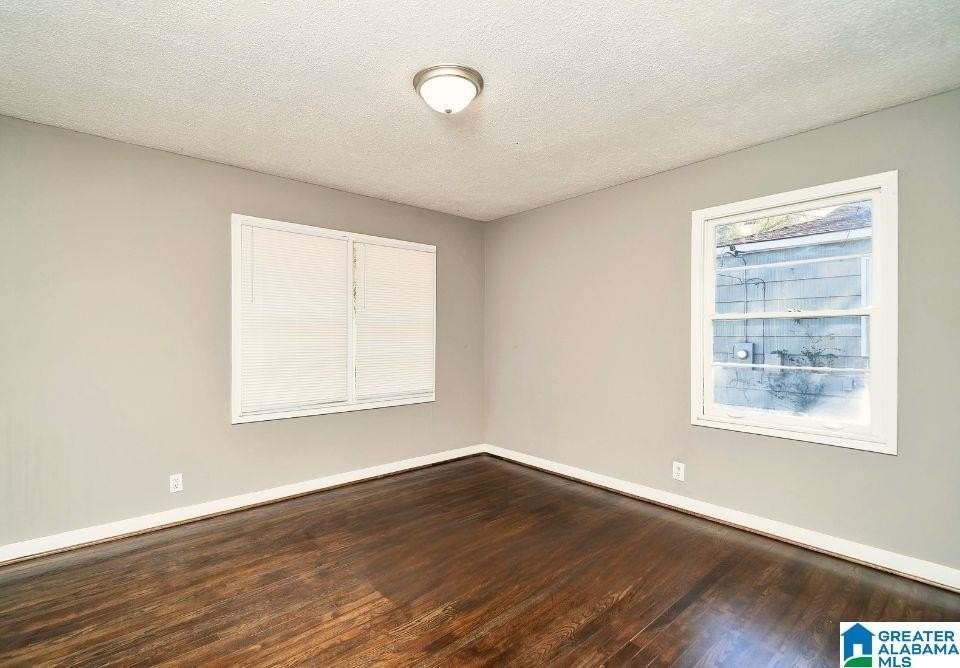 1340 Vinesville Rd - Photo 5 of 7