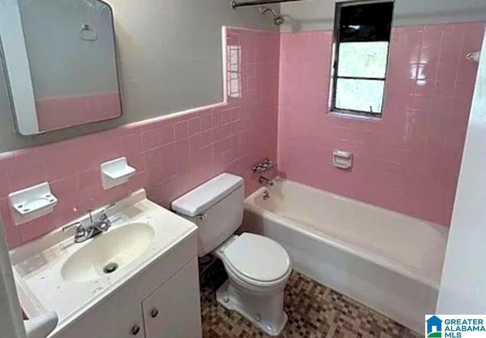 1340 Vinesville Rd - Photo 6 of 7