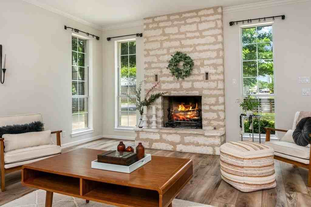 803 N Bowie St - Photo 6 of 30