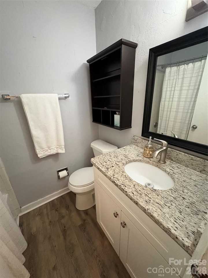 300 E Park Ave - Photo 6 of 6