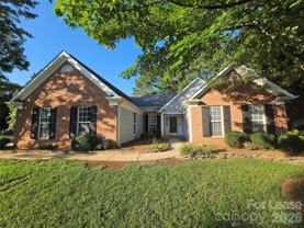 112 Spring Grove Dr - Photo 1 of 1