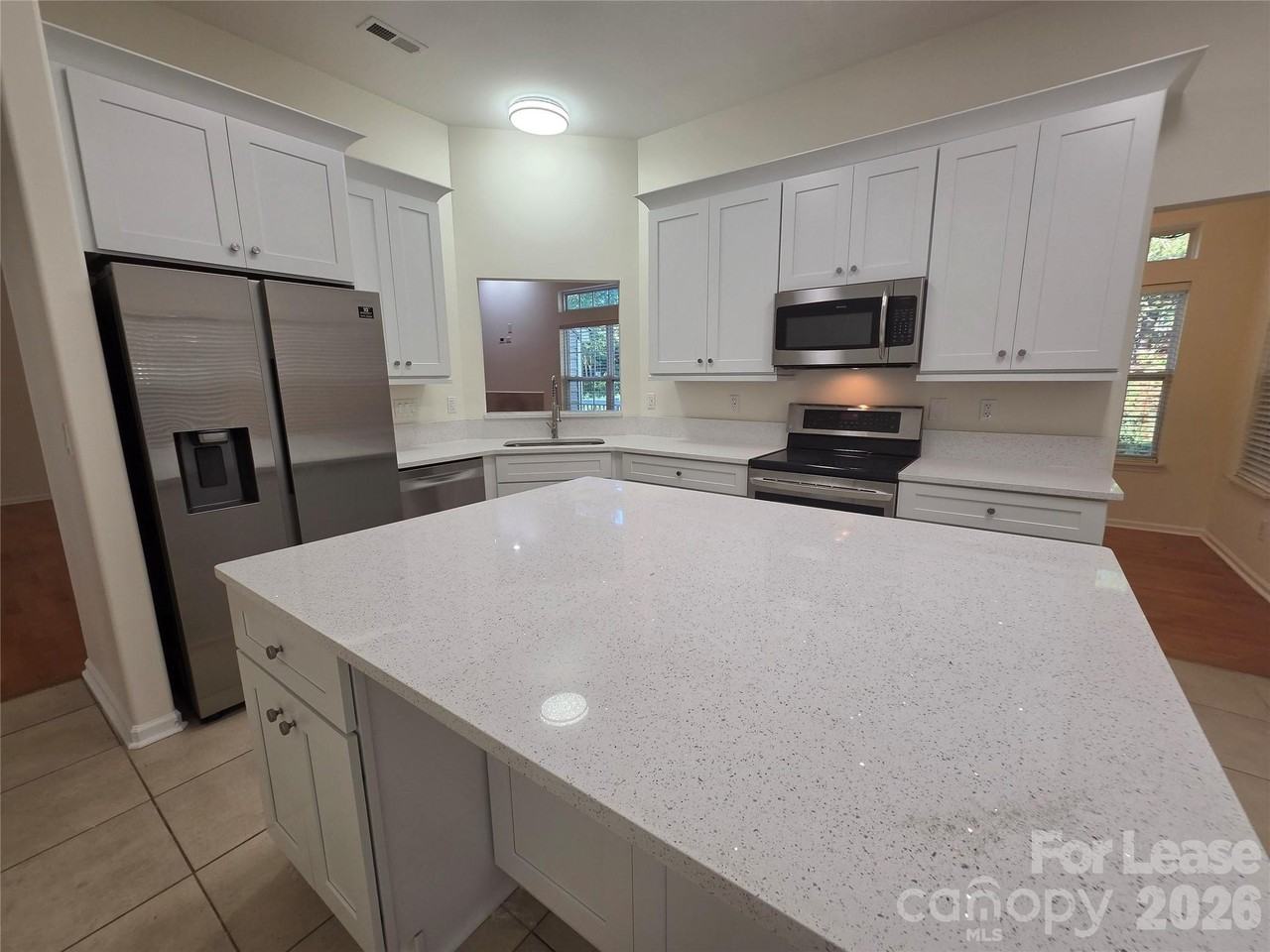 112 Spring Grove Dr - Photo 6 of 24