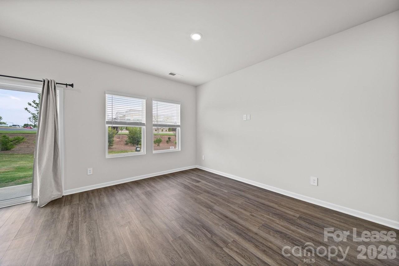 4080 County Down Ave - Photo 5 of 30