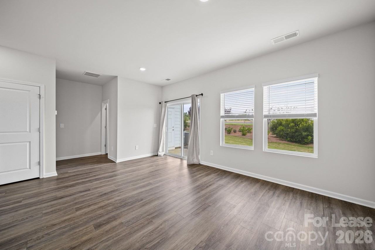 4080 County Down Ave - Photo 6 of 30