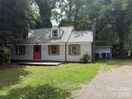 featured image of 449 N Center St