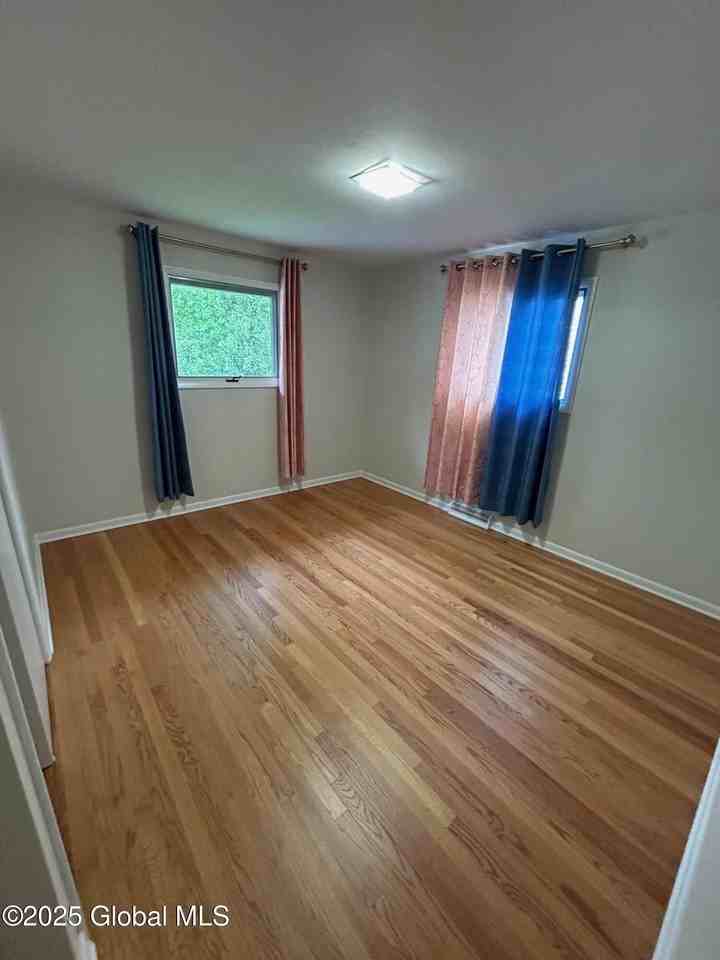 118 Kenosha St - Photo 4 of 15