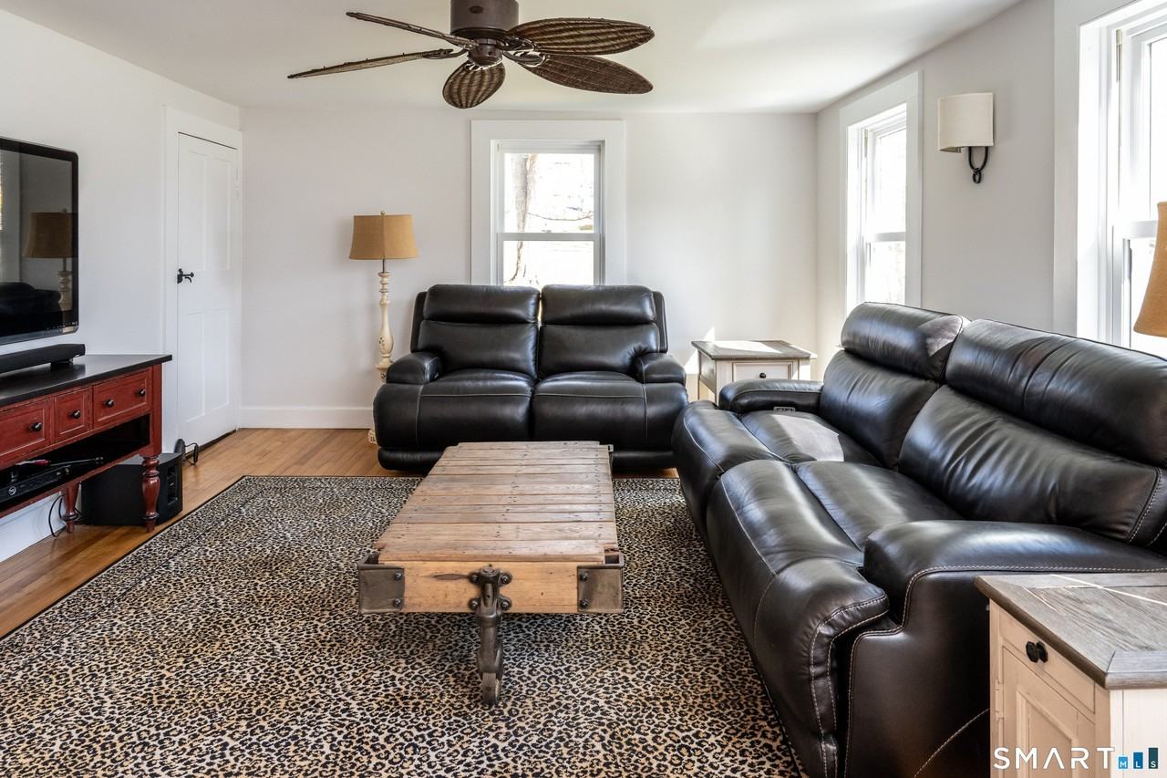163 East St - Photo 6 of 12