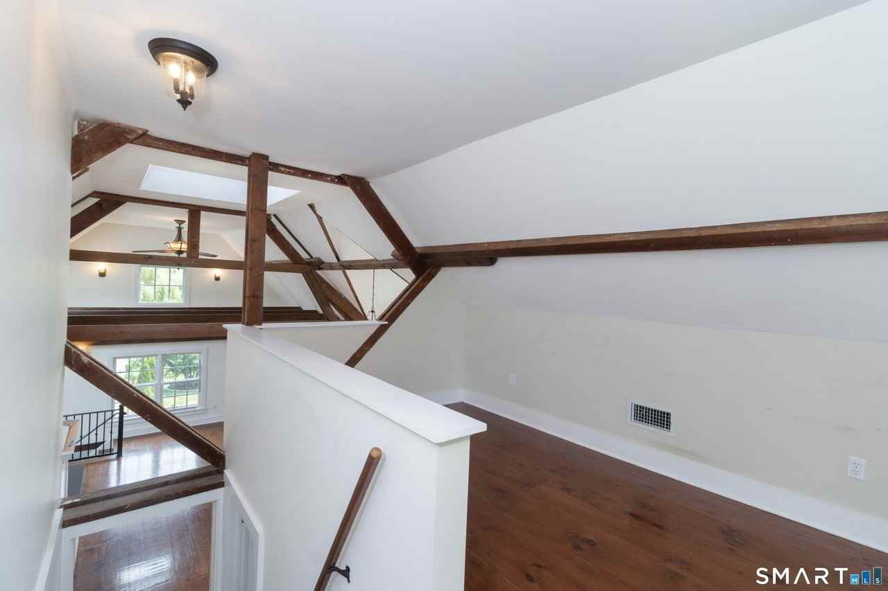 200 Whitfield St - Photo 4 of 32