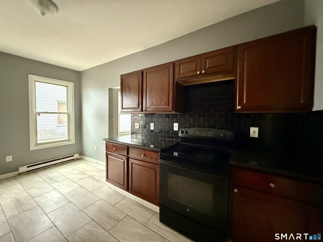72 Burton St #1 - Photo 4 of 14