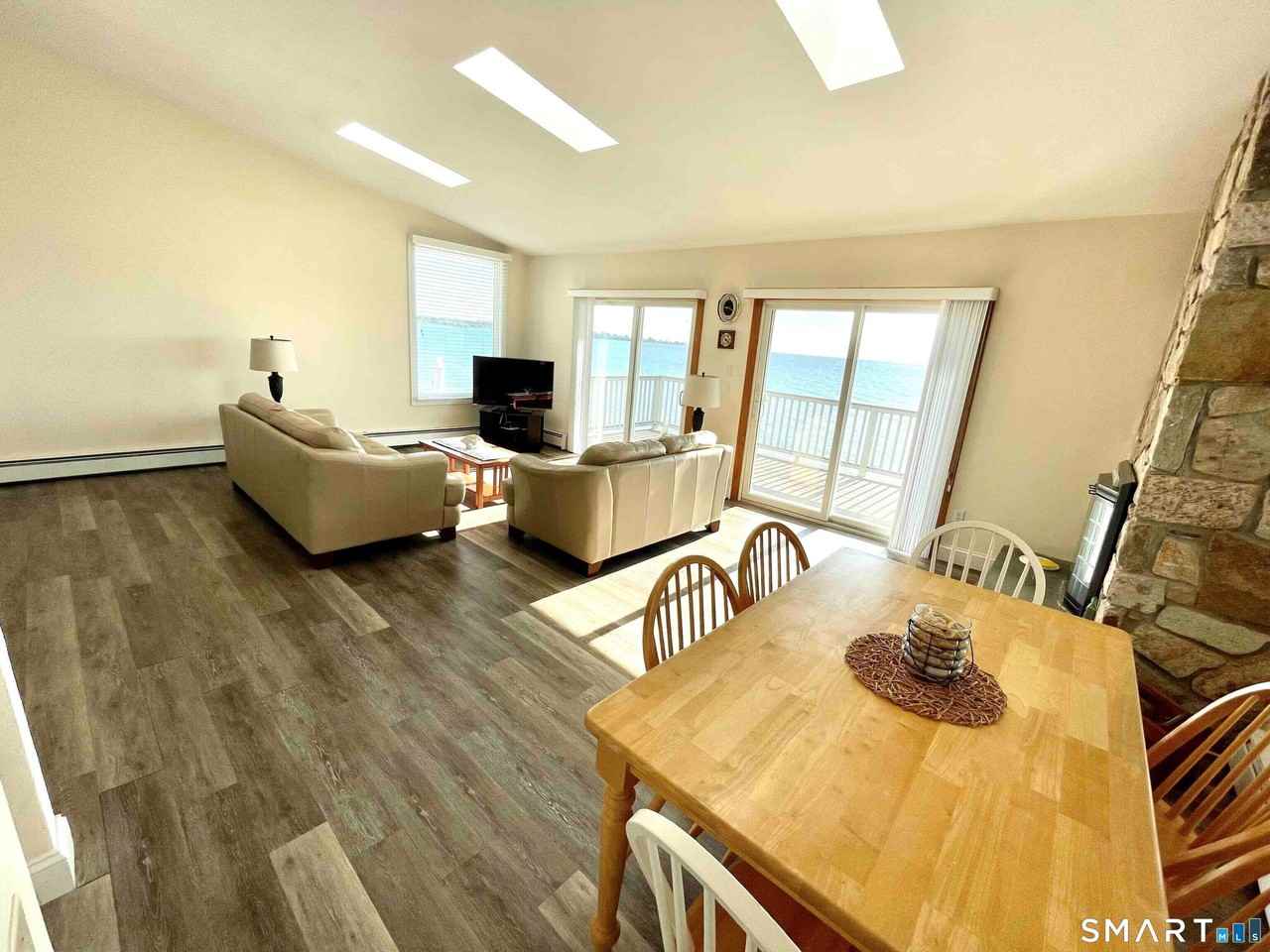 747 E Broadway - Photo 4 of 15