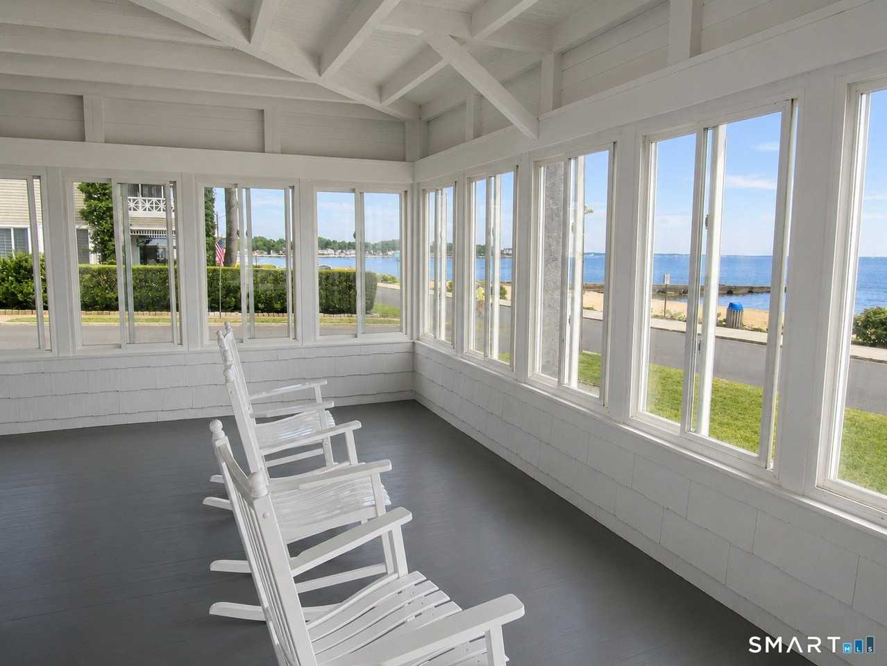 48 Beach Ave - Photo 5 of 18