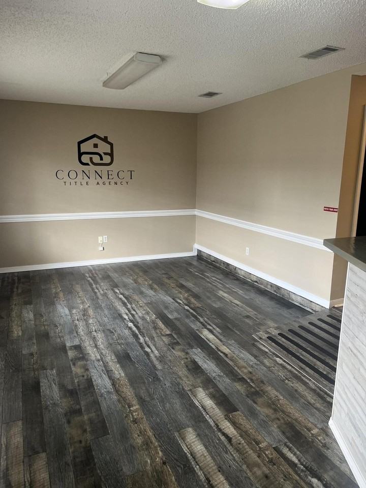 188 N Main St - Photo 2 of 12
