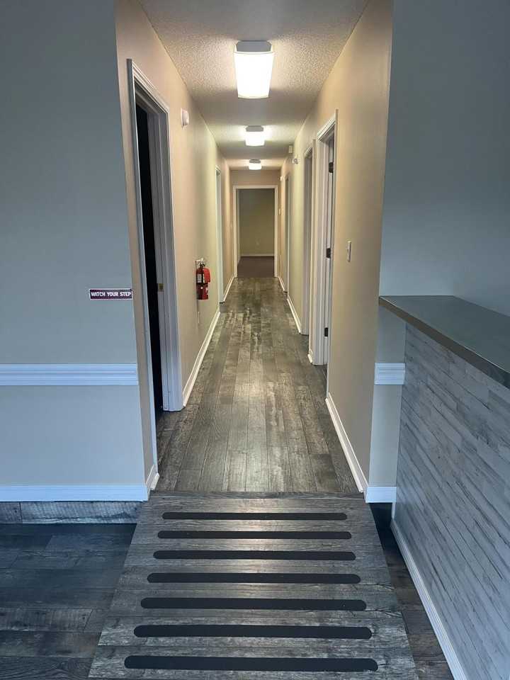 188 N Main St - Photo 4 of 12