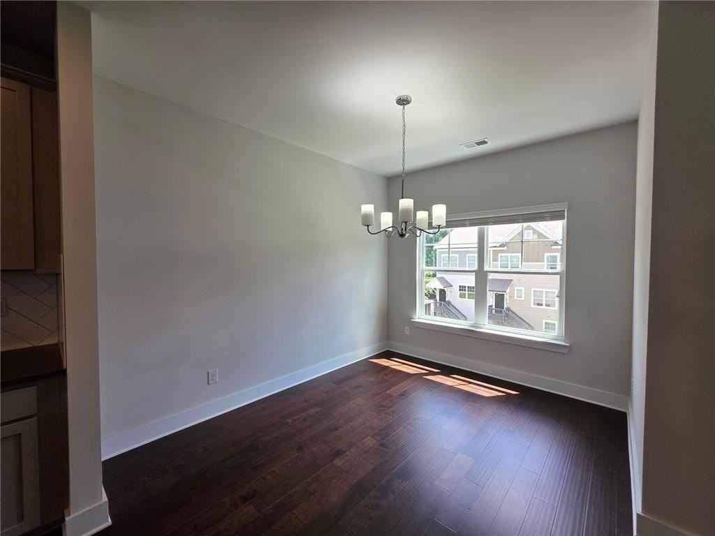 3779 Oxford Cir - Photo 5 of 22