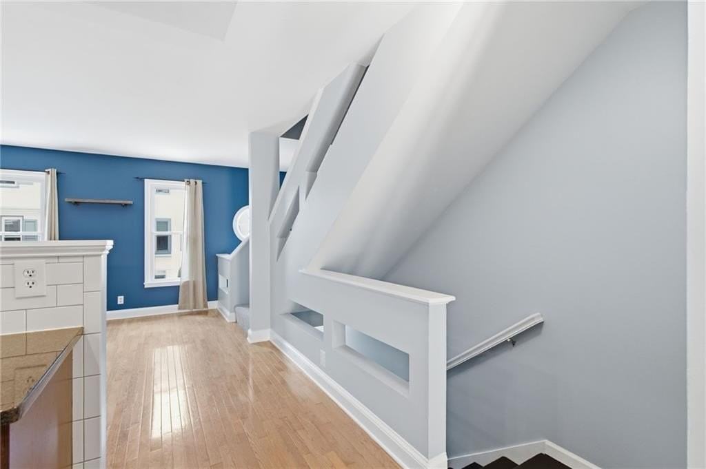 856 Saint Charles Ave Ne #8 - Photo 5 of 37