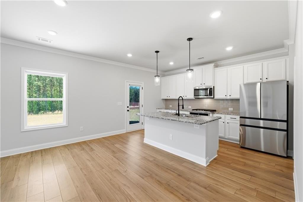 176 Brant Cir - Photo 7 of 32