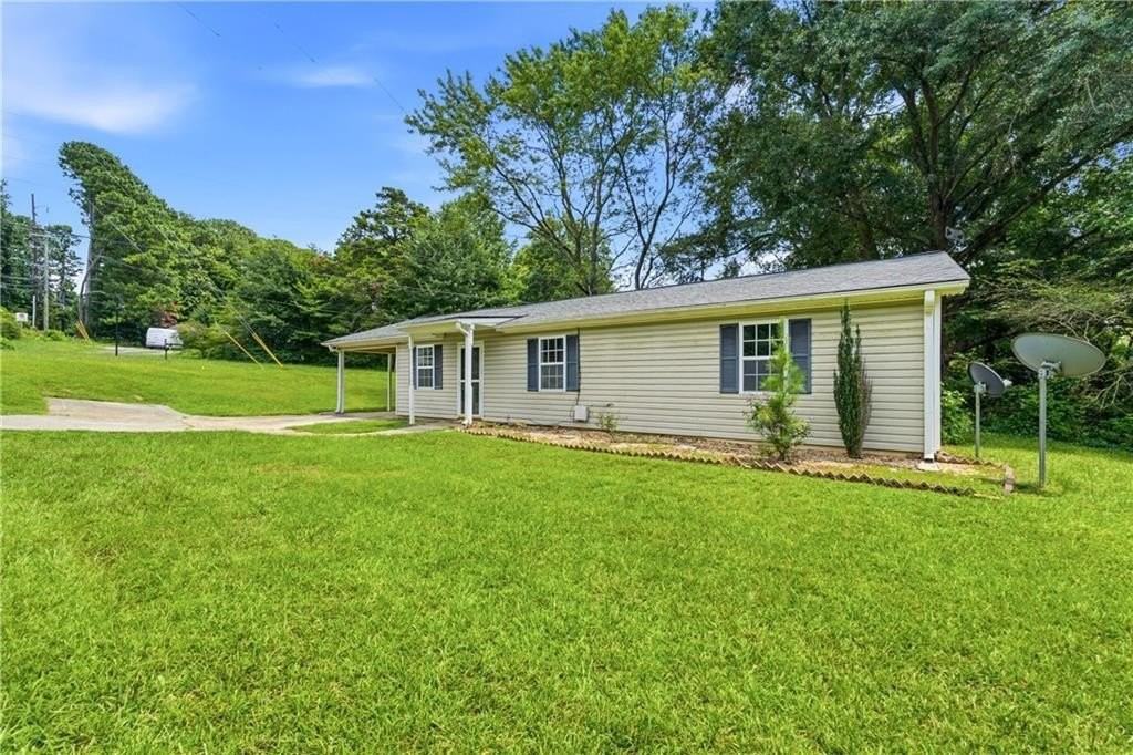 3641 Macedonia Rd - Photo 3 of 17