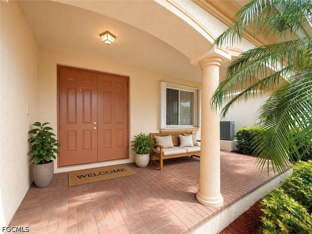 17038 Tremont St - Photo 4 of 30