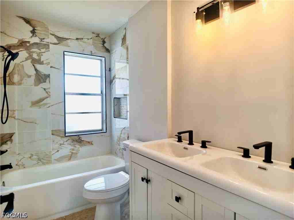 1429 Se 44th St - Photo 5 of 9