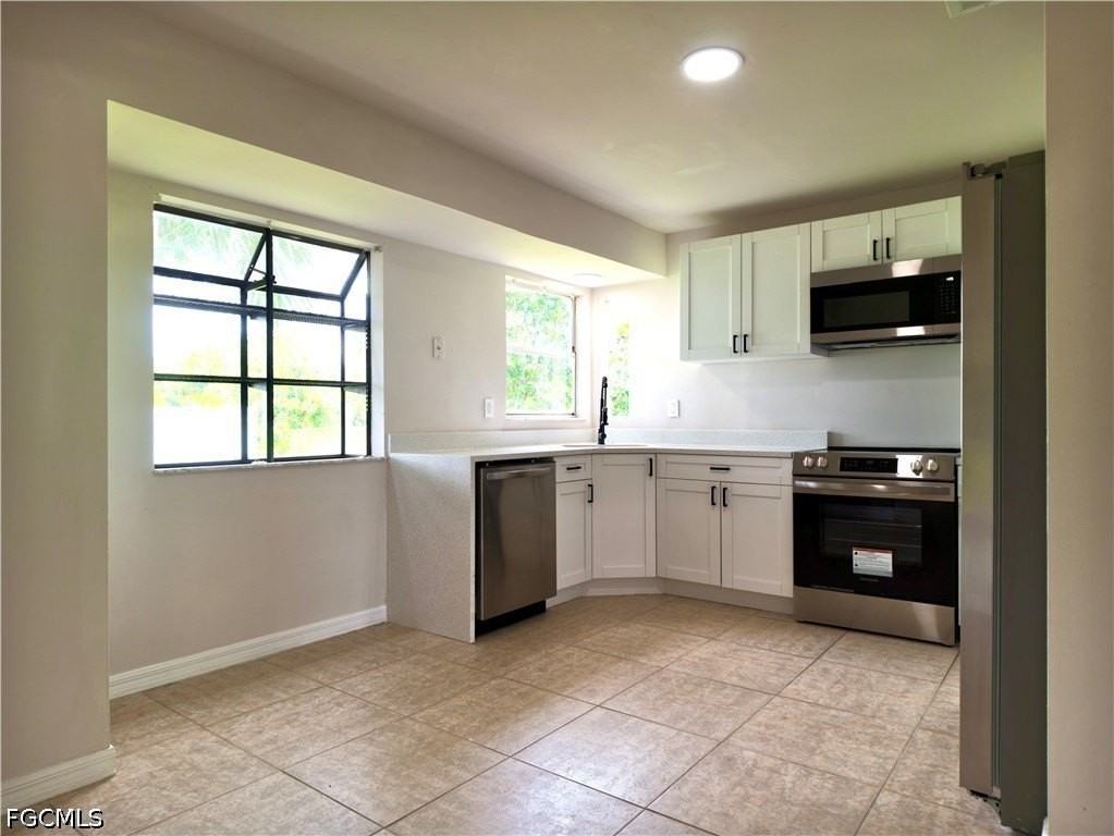 1429 Se 44th St - Photo 6 of 9