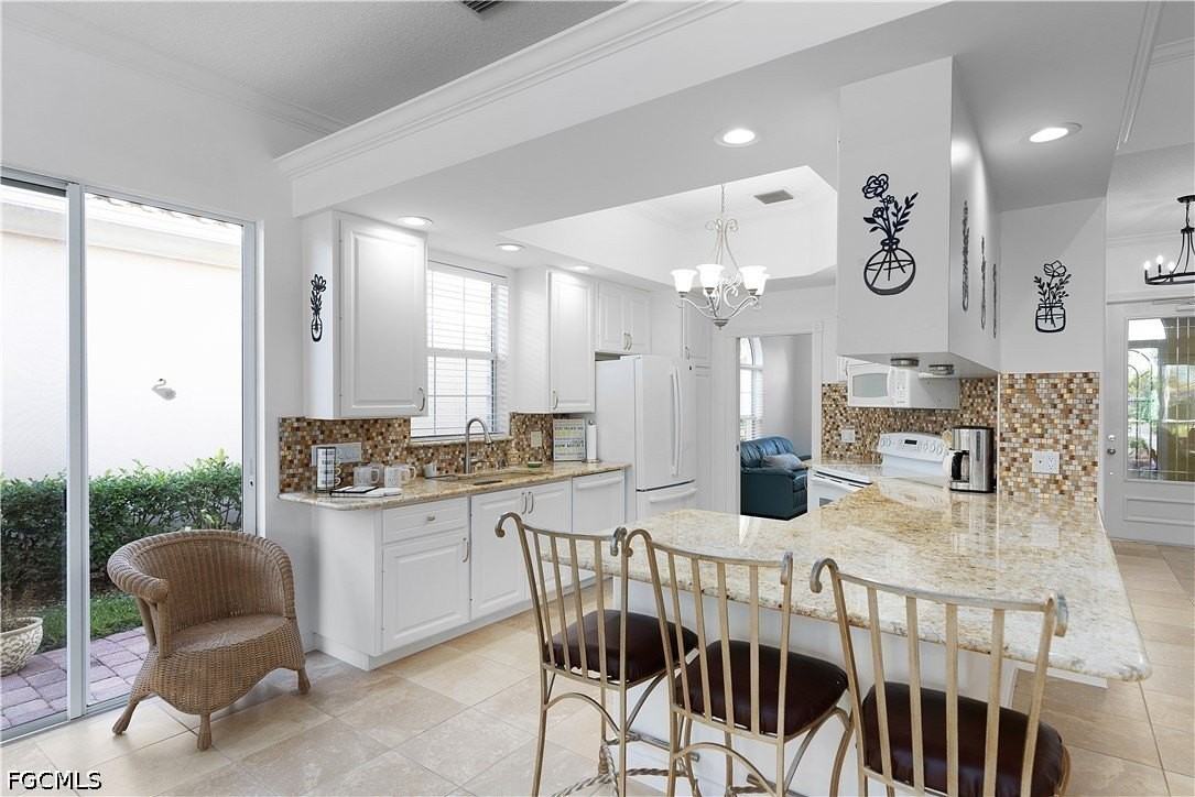 7983 Valentina Ct - Photo 4 of 47