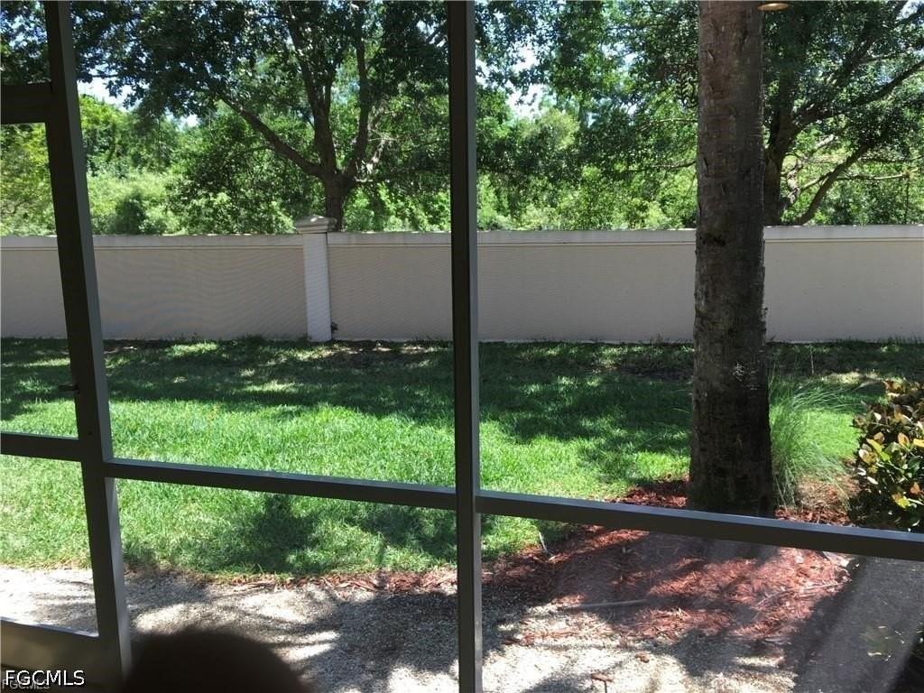 8639 Athena Ct - Photo 5 of 14