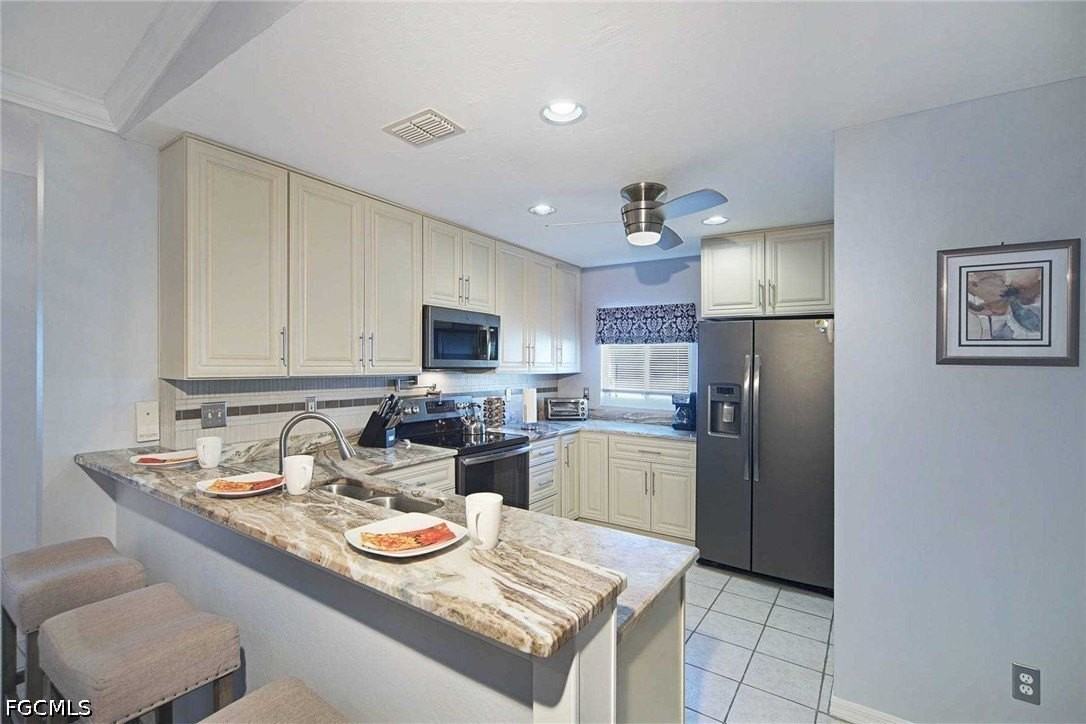 3832 Sw 20th Ave - Photo 6 of 25