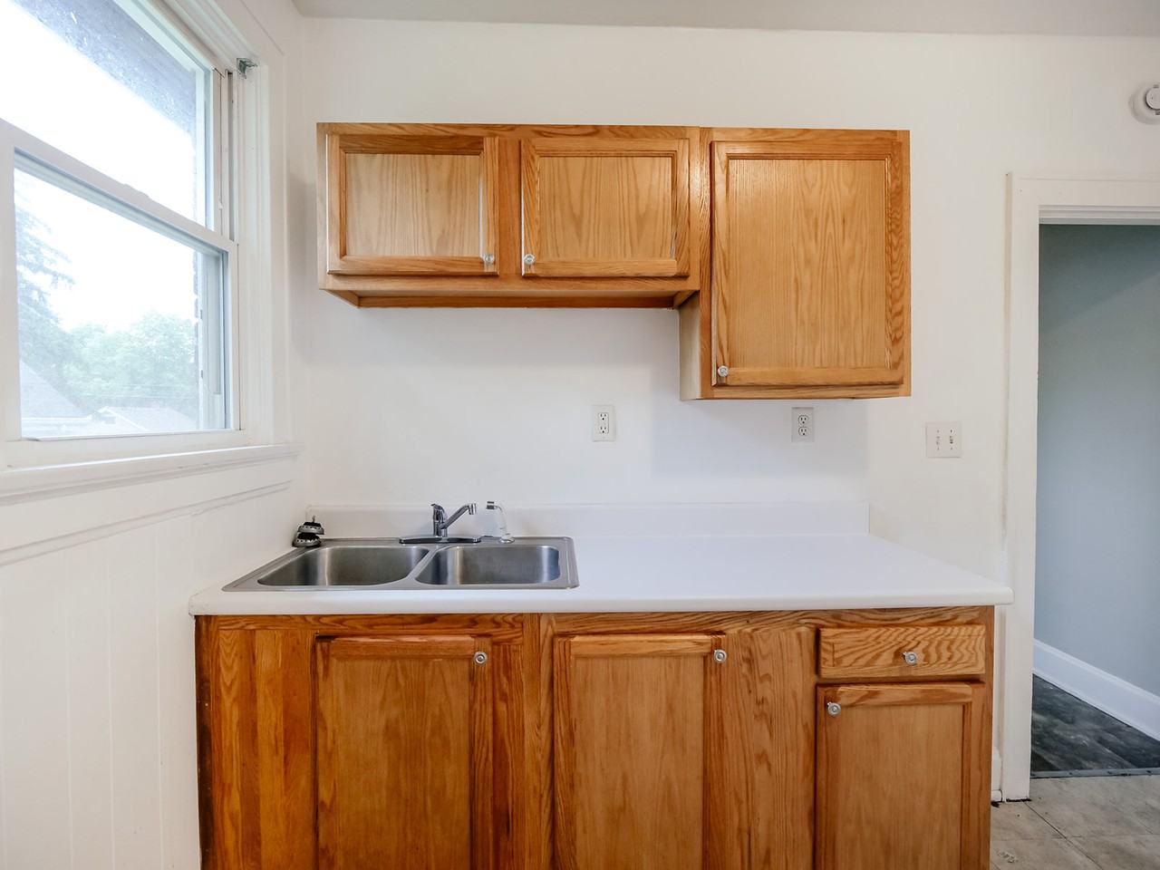 2730 Shaffer Ave #2 - Photo 5 of 10