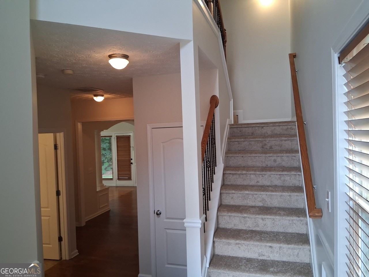 7068 Littlebrook Way - Photo 5 of 18