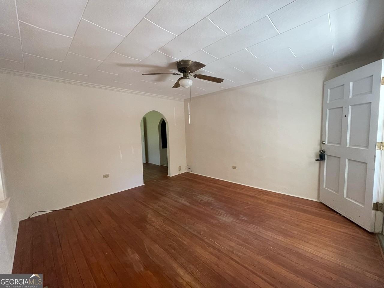 414 N Franklin St - Photo 2 of 6